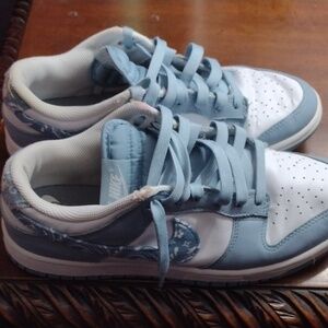 Nike Women's Blue Paisley Dunk